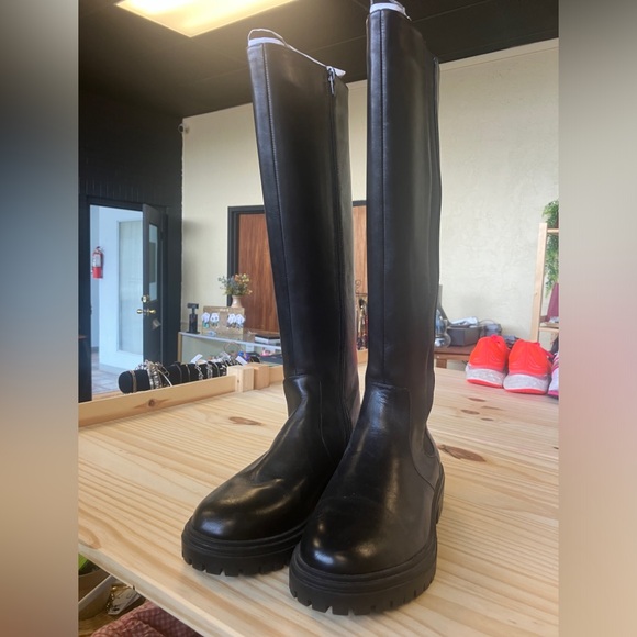 INC Womens Brinahl Leather Tall Lugged Sole Knee-Hight Boots Size 7 M - Picture 3 of 6